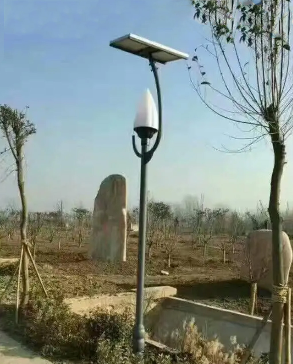 太阳能庭院灯